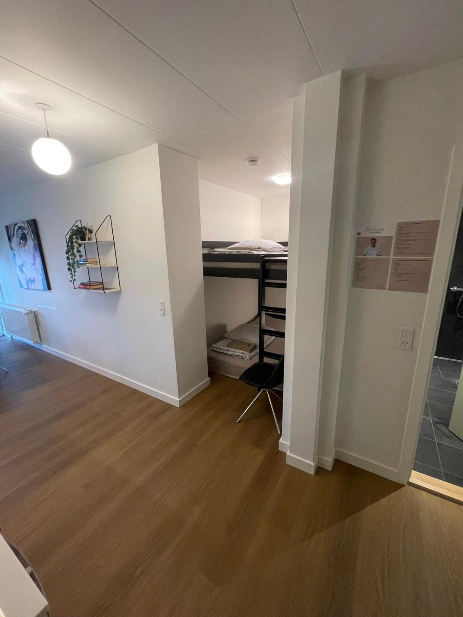 Modern Central Apt With Rooftop, Privat Balcony, & Free Parking,Next To Aarhus Attractions Kültér fotó