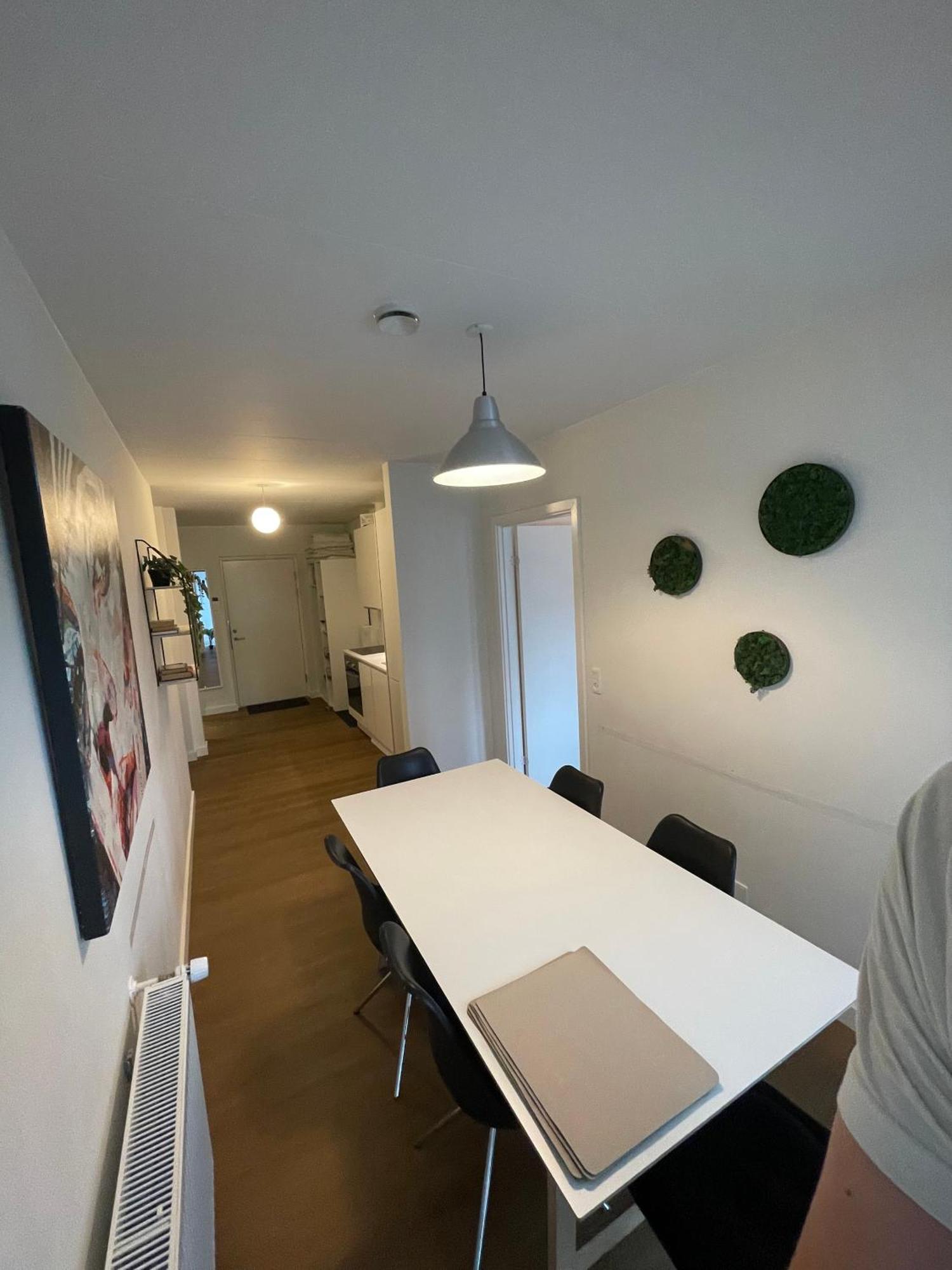 Modern Central Apt With Rooftop, Privat Balcony, & Free Parking,Next To Aarhus Attractions Kültér fotó